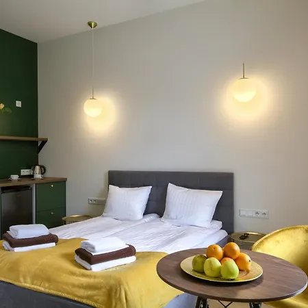 Mimoza Hotel *