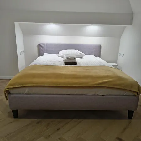 Hotel Mimoza *